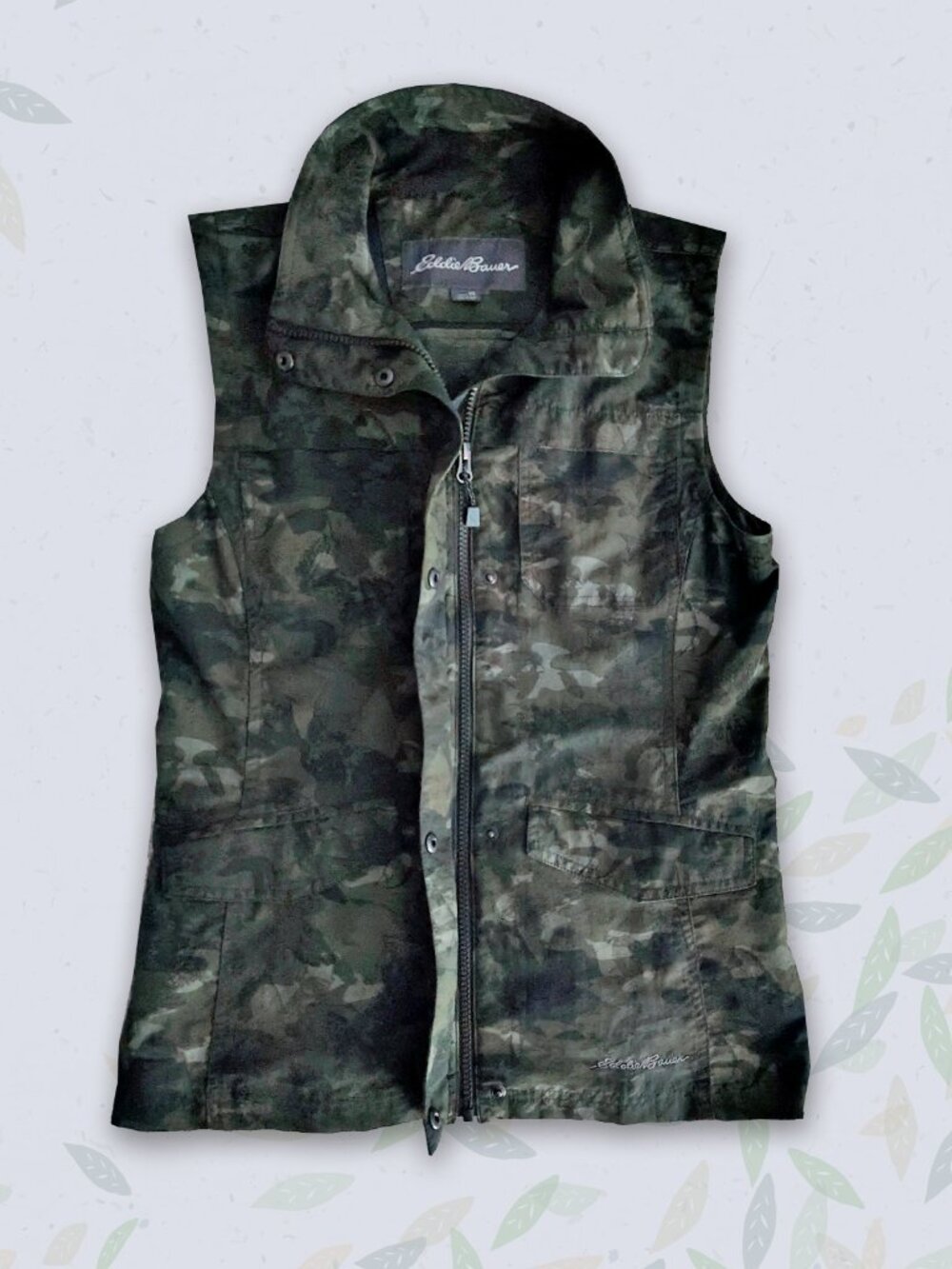 Eddie Bauer Outdoor Green Camouflage Utility Vest, XS, Full Zip, NWOT